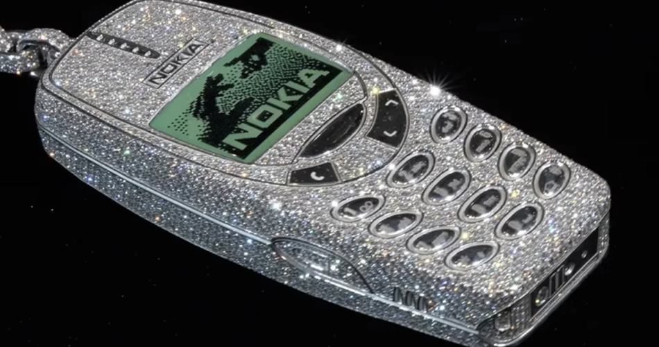 Drake’in Yeni Nokia Telefonu