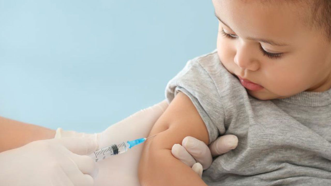 Çocuk Doktorları Aşıdan Kar Elde Etmek İçin mi Öneriyor
