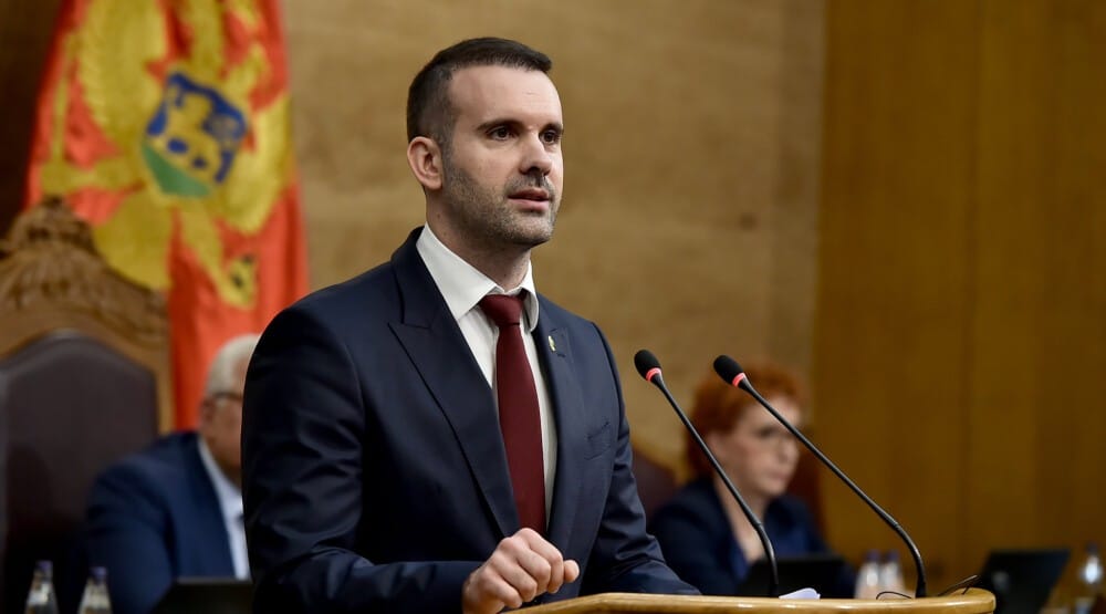 Karadağ Başbakanı Spajić Türk Vatandaşları için Vizesiz Giriş Hakkını Geçici Olarak Kaldırılacağını Açıkladı