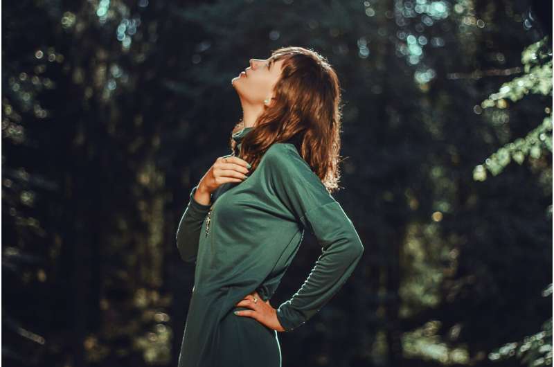 Menopoz Dönemindeki Hormonal Değişimler İntihar Riskini Artırıyor