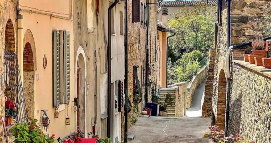 İtalya Radicondoli Köyüne Taşınacaklara 26.000 Euro Destek Veriyor