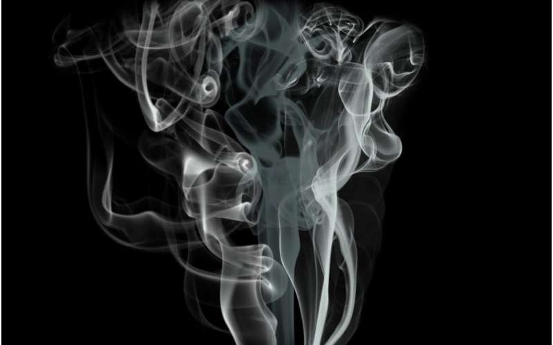 Maldivler'de sigaraya 'nesiller boyu yasak' getirildi