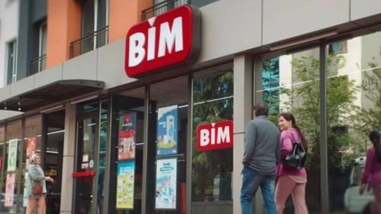 BİM'den Dev Hamle: BİM Marketler Monster Oyun Bilgisayarı Satacak !