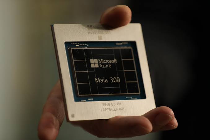 Maia 300